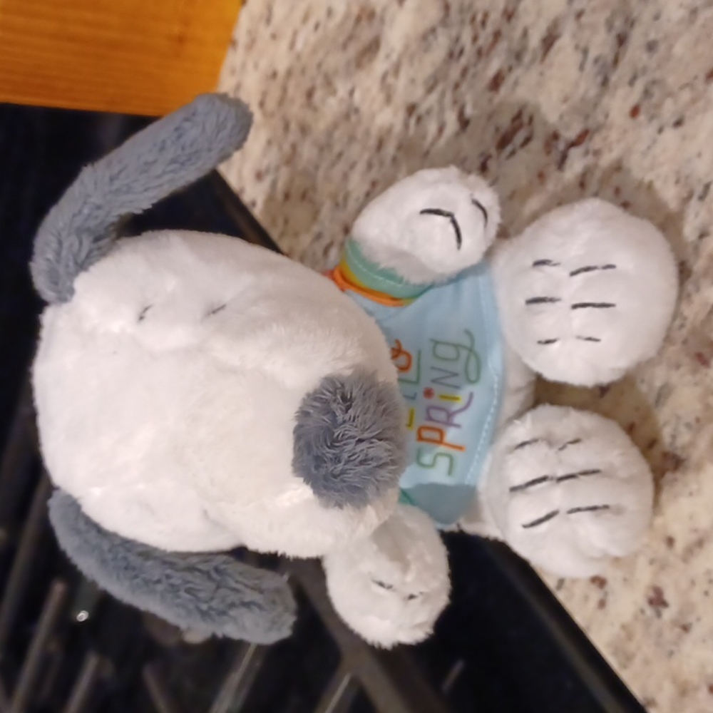 3 for $10 NWOT Hallmark Hello Spring Snoopy Plush.